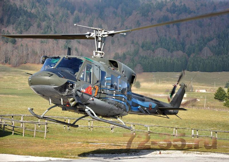 Вертолет AB 212/UH-1N ital1343_1.jpg